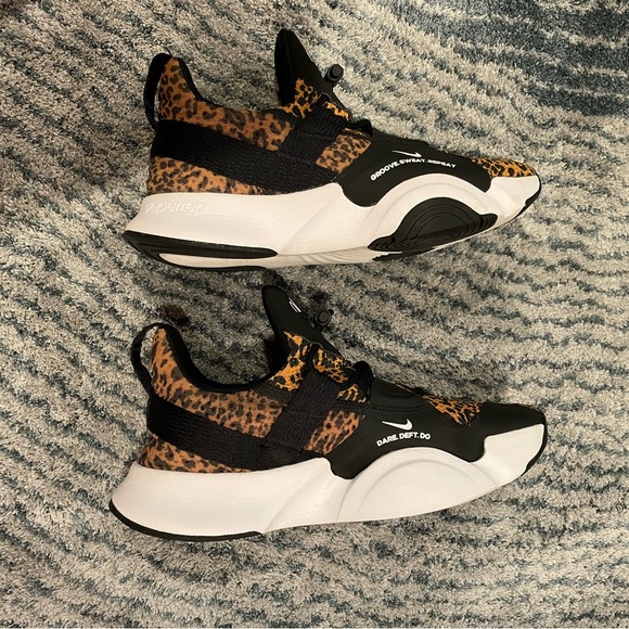 SOLD- Nike Superrep Groove 8 Running Animal Print Shoes - Picture 11 of 13
